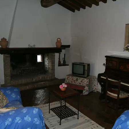Caporlese Villa *